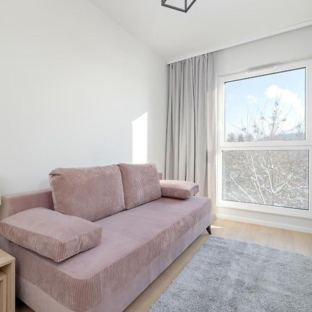 Bright Apartment Park Lotnikow Near Tauron Arena Krakow By Noclegi Renters Exteriör bild