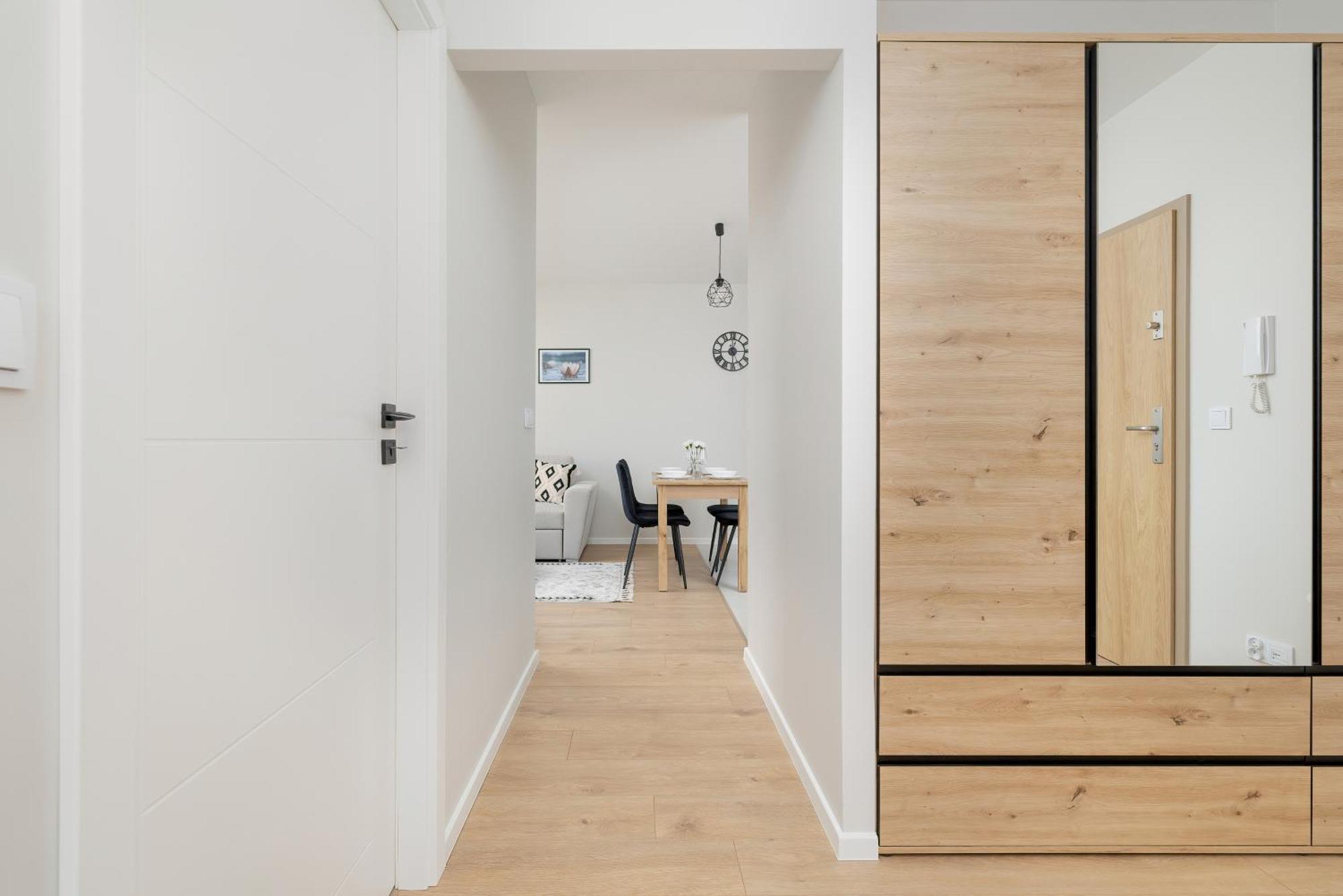 Bright Apartment Park Lotnikow Near Tauron Arena Krakow By Noclegi Renters Exteriör bild