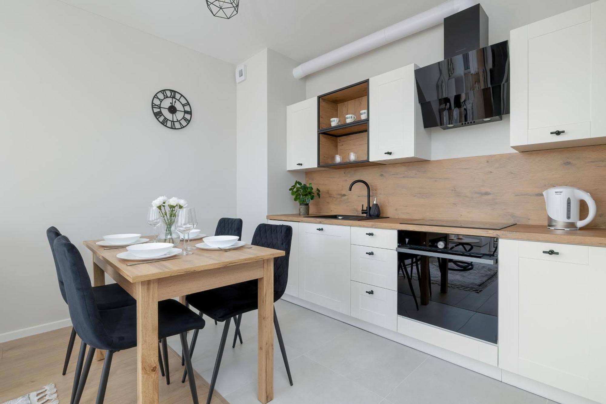 Bright Apartment Park Lotnikow Near Tauron Arena Krakow By Noclegi Renters Exteriör bild